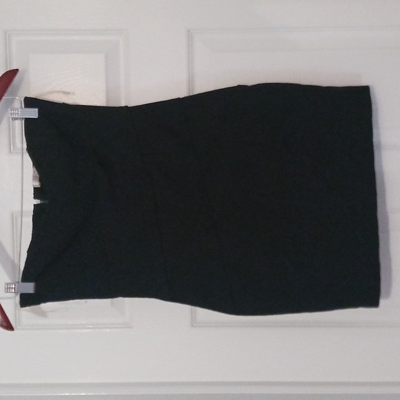 Large Strapless Mini Dress in Black - Picture 1 of 5